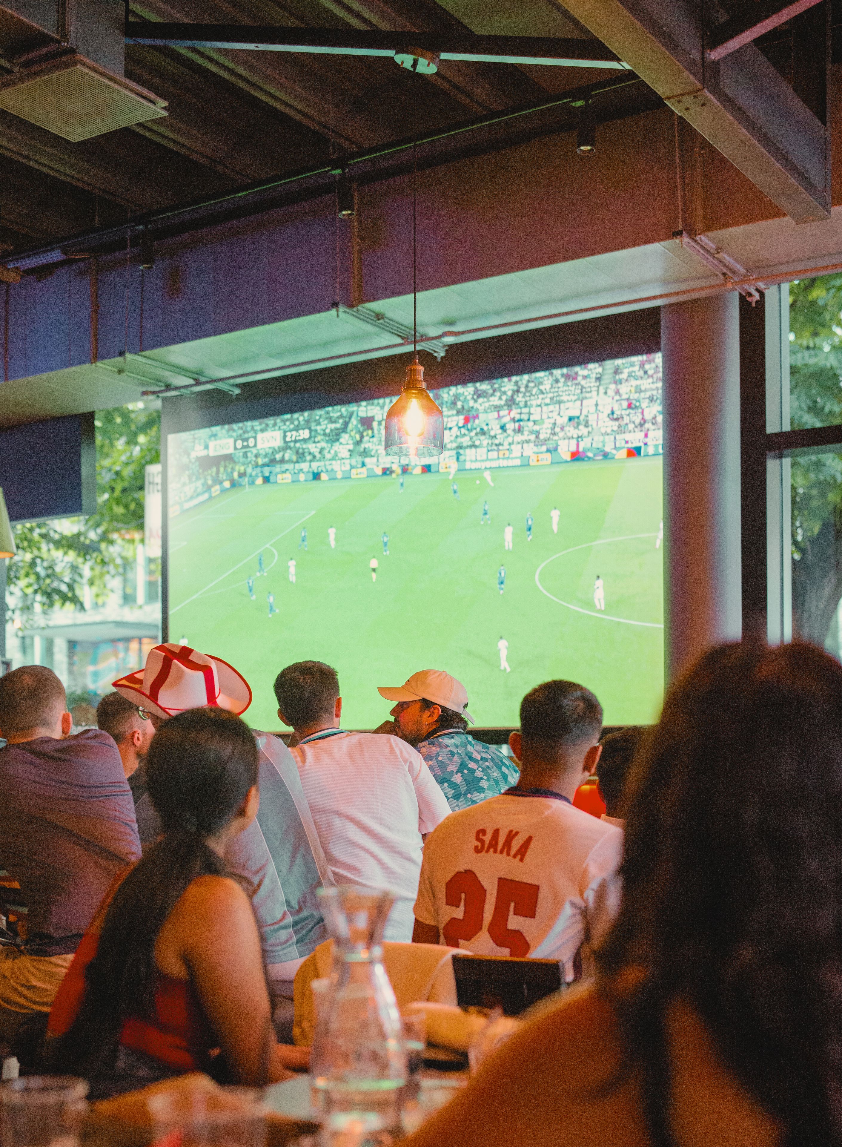 LIVE SPORTS